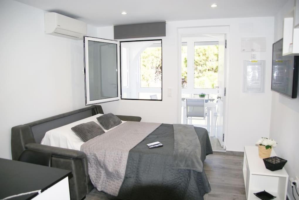 Apartment In Jardin I, Losbalcones,torrevieja Luxury